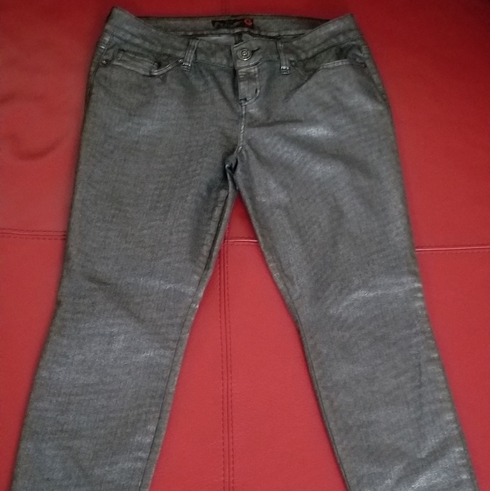 G by GUESS STRETCH  PANTS.